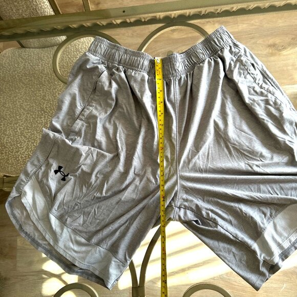 Under Armour Mens Loose Fit Gray Athletic Shorts Size Large - Picture 4 of 6